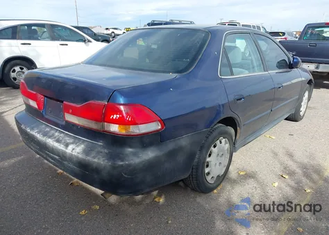 2002 Honda Accord 2.3 Lx z USA, uszkodzony, nr VIN 1HGCG55432A132203